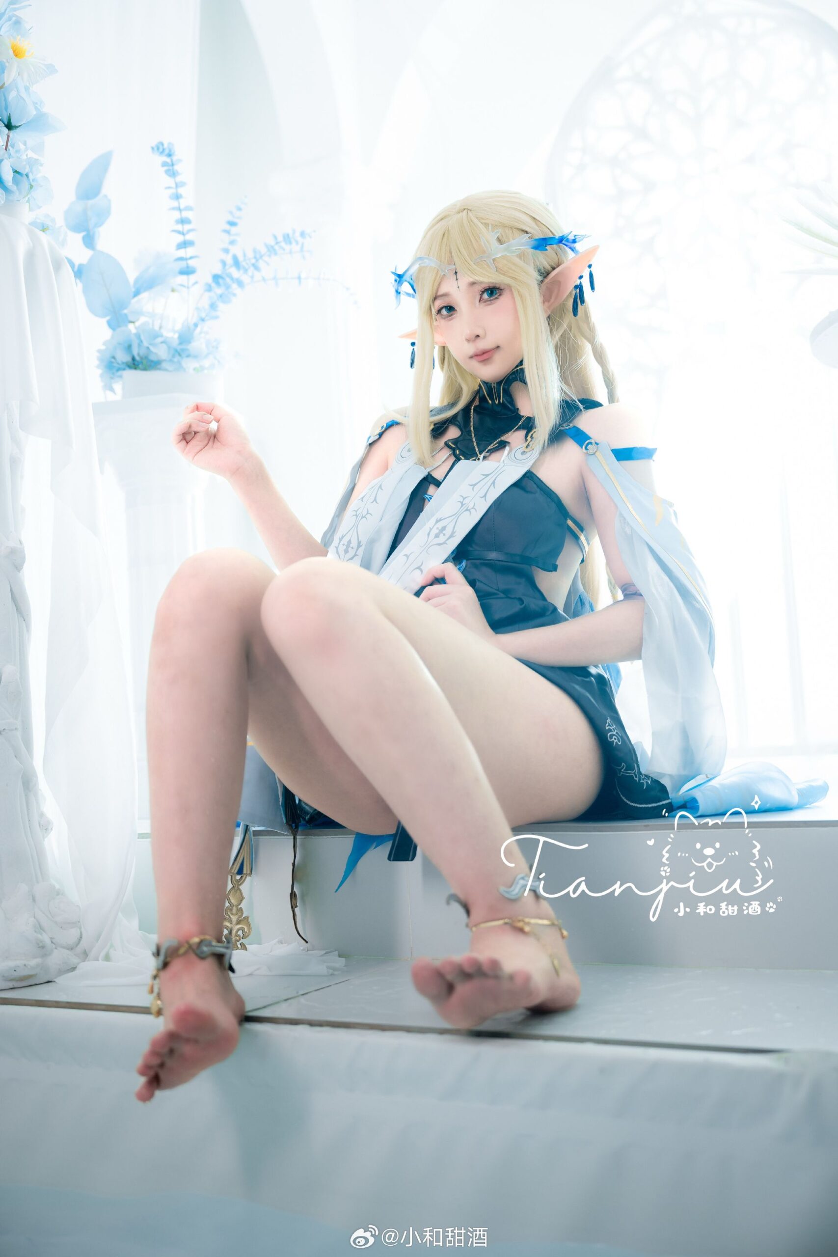 小和甜酒COSPLAY《鸣潮》卡提希娅