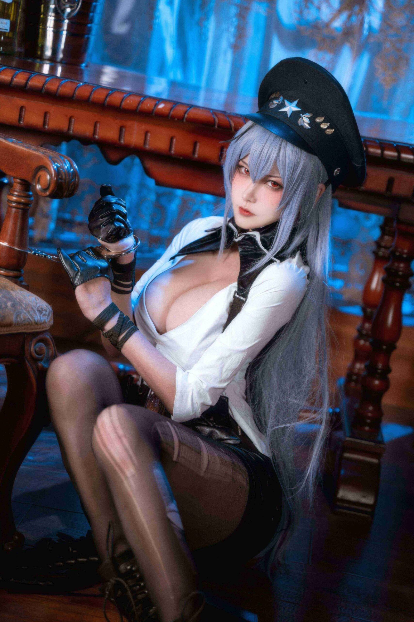 Seya-狮砸COSPLAY写真《碧蓝航线》甘古特·坚定的执行者