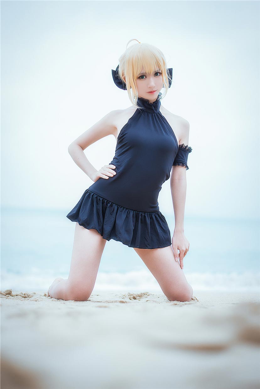 鳗鱼霏儿 海边COS美图