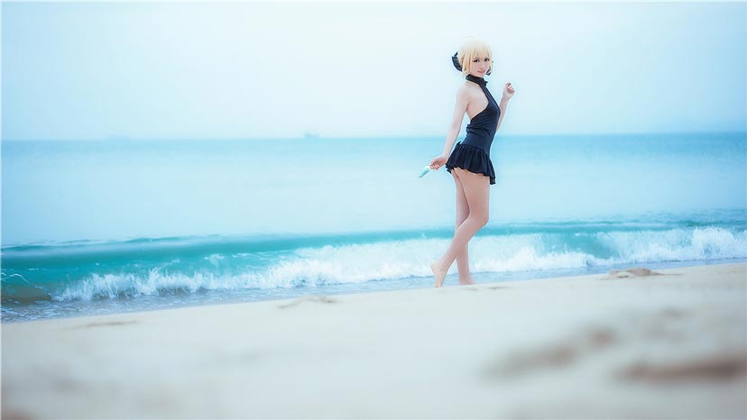 鳗鱼霏儿 海边COS美图