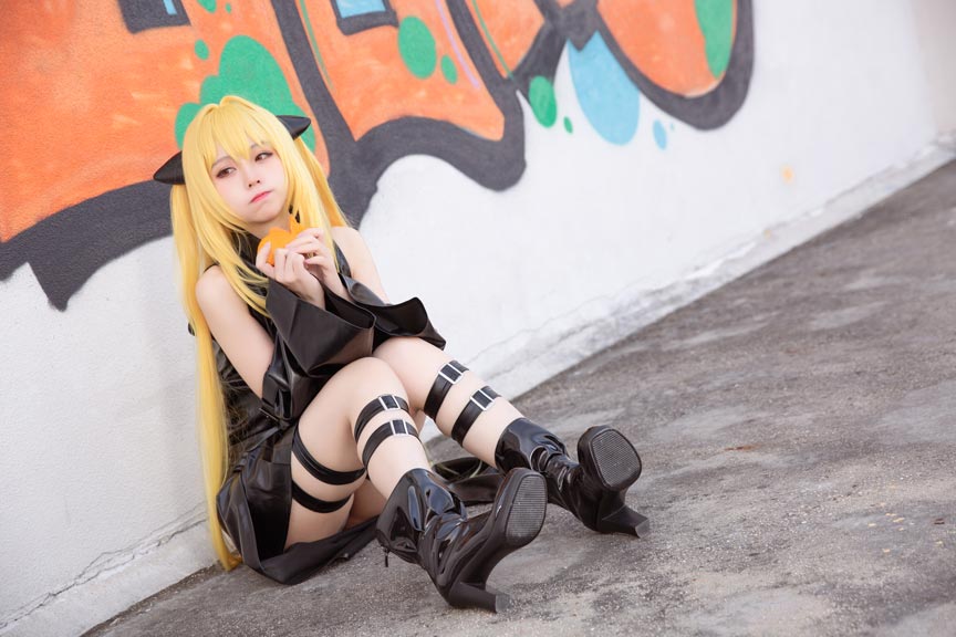 G44不会受伤 小暗常服COS美图在线