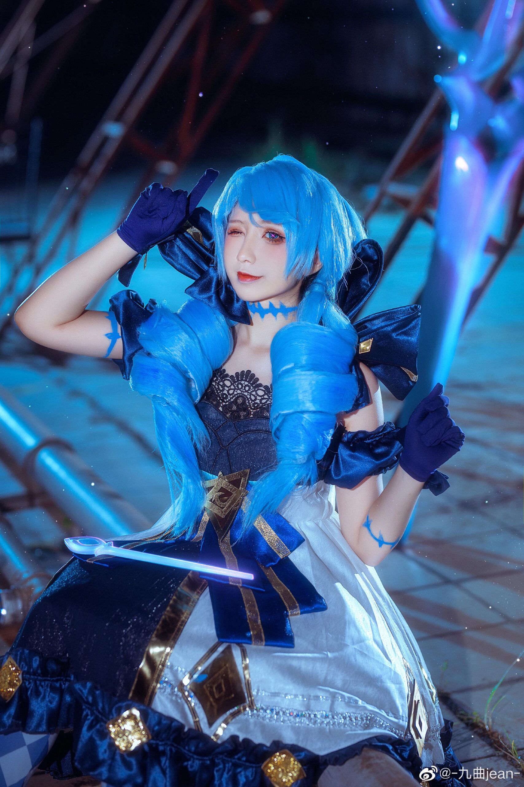 九曲jean《英雄联盟》格温COS写真