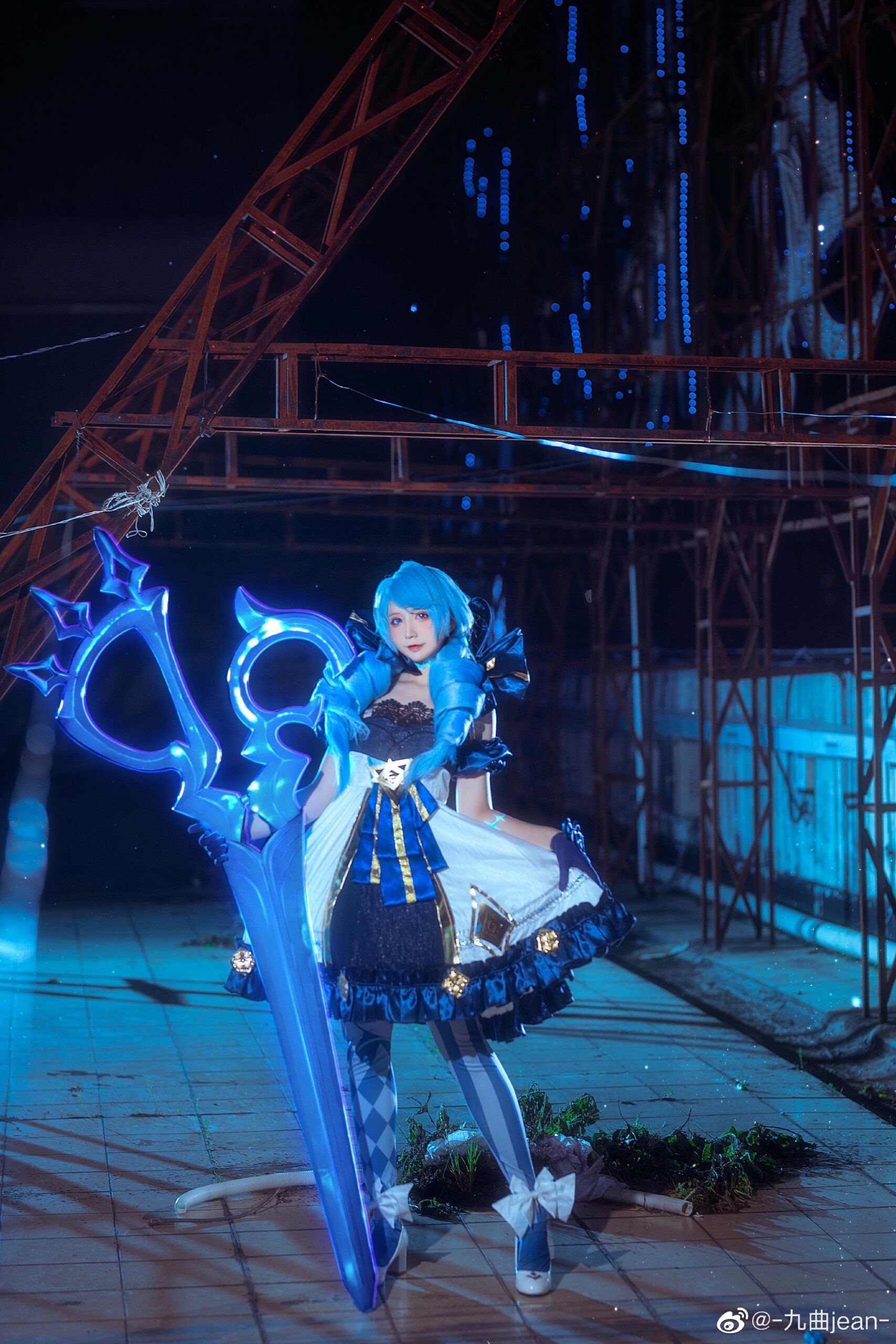 九曲jean《英雄联盟》格温COS写真