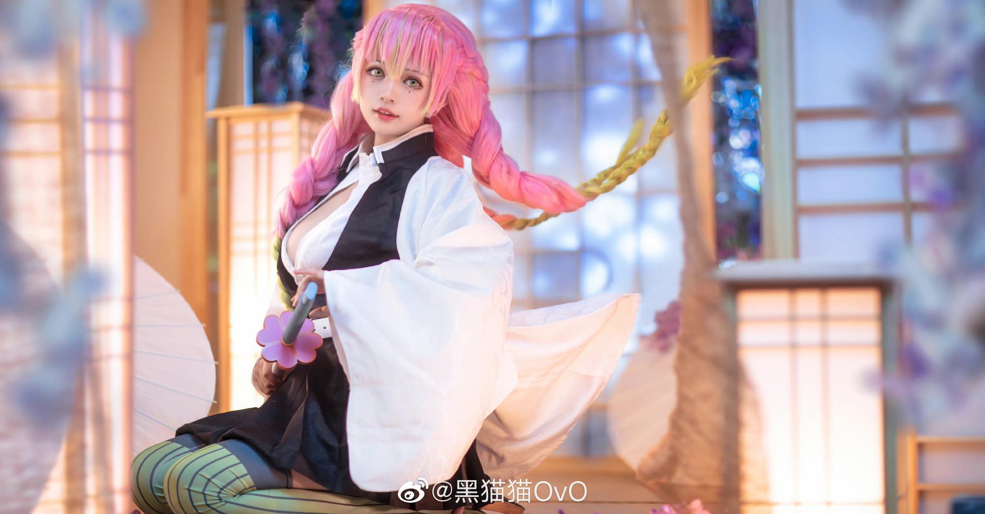 黑猫猫OvO《鬼灭之刃》“恋柱”甘露寺蜜璃COS 黑猫猫OvO《鬼灭之刃》“恋柱”甘露寺蜜璃COS