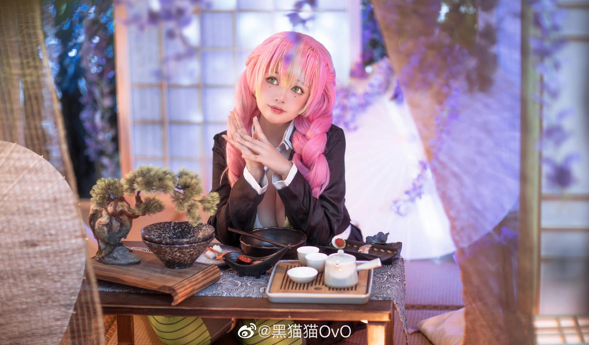 黑猫猫OvO《鬼灭之刃》“恋柱”甘露寺蜜璃COS 黑猫猫OvO《鬼灭之刃》“恋柱”甘露寺蜜璃COS