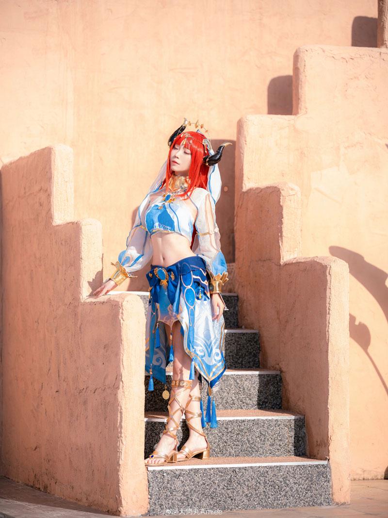大肉丸Amiee《原神》妮露cosplay图片