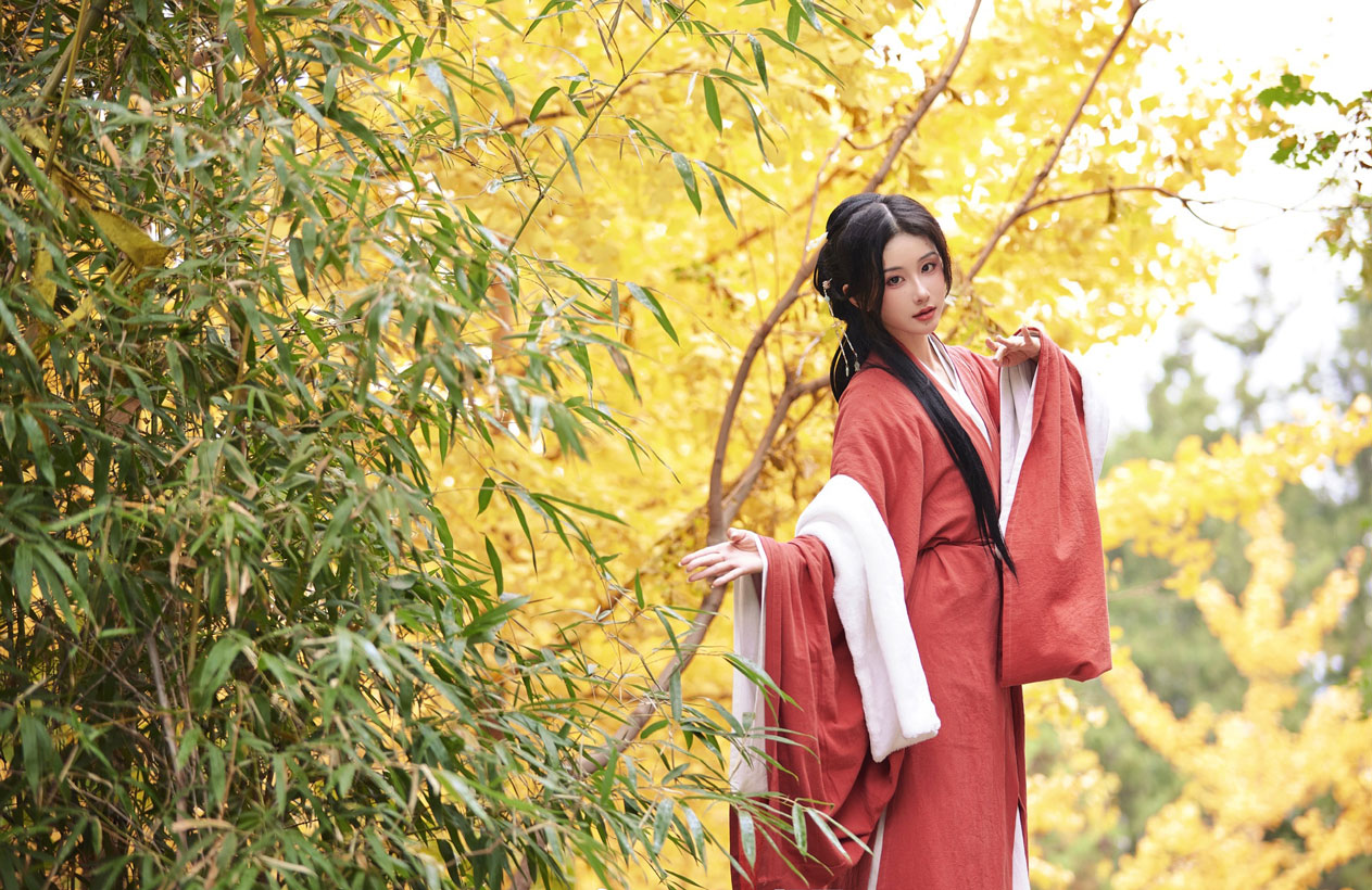 古风COSER AAAyu阿玉 最新汉服写真欣赏