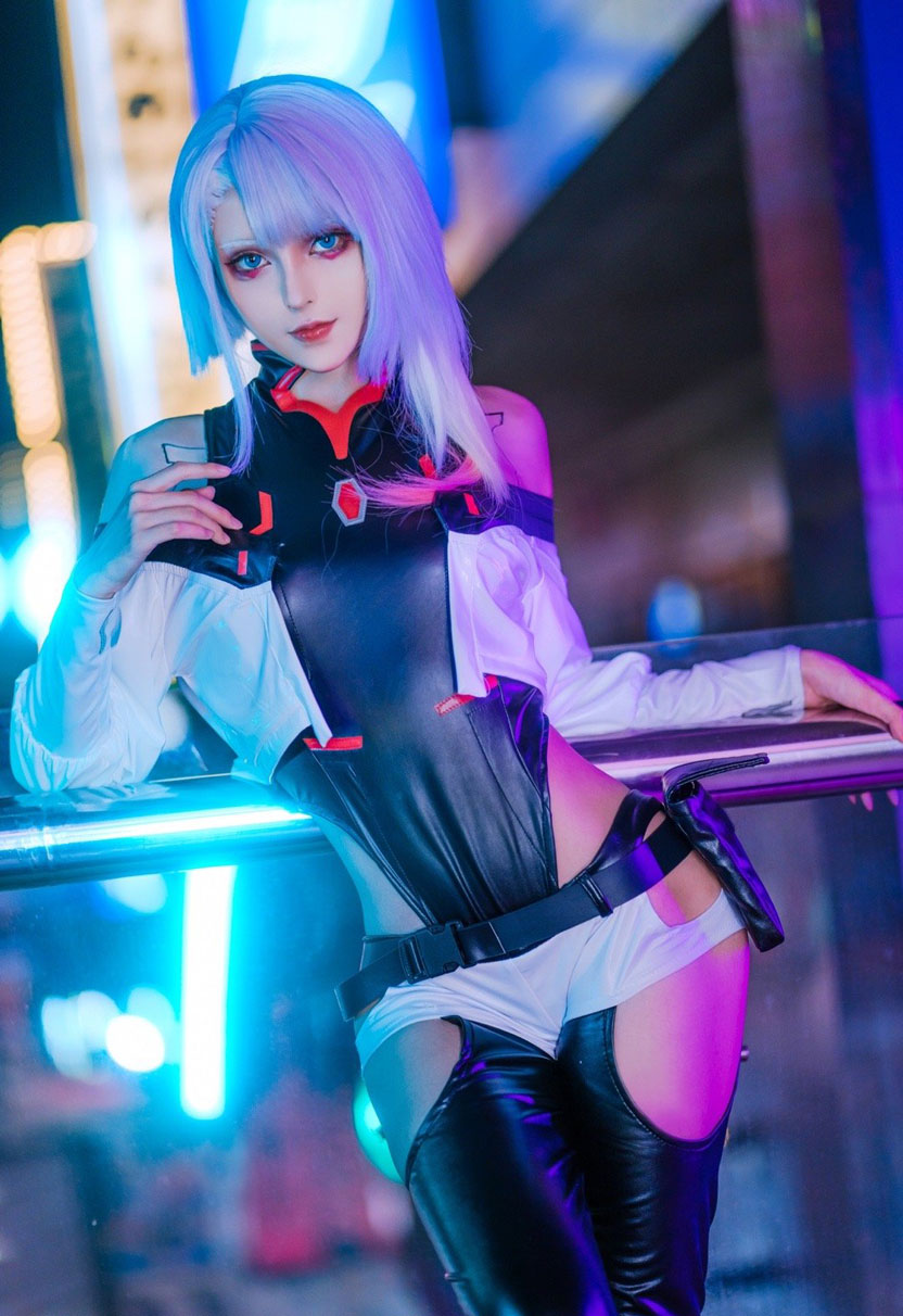 奶狮_《赛博朋克边缘行者》Lucy露西COS美图