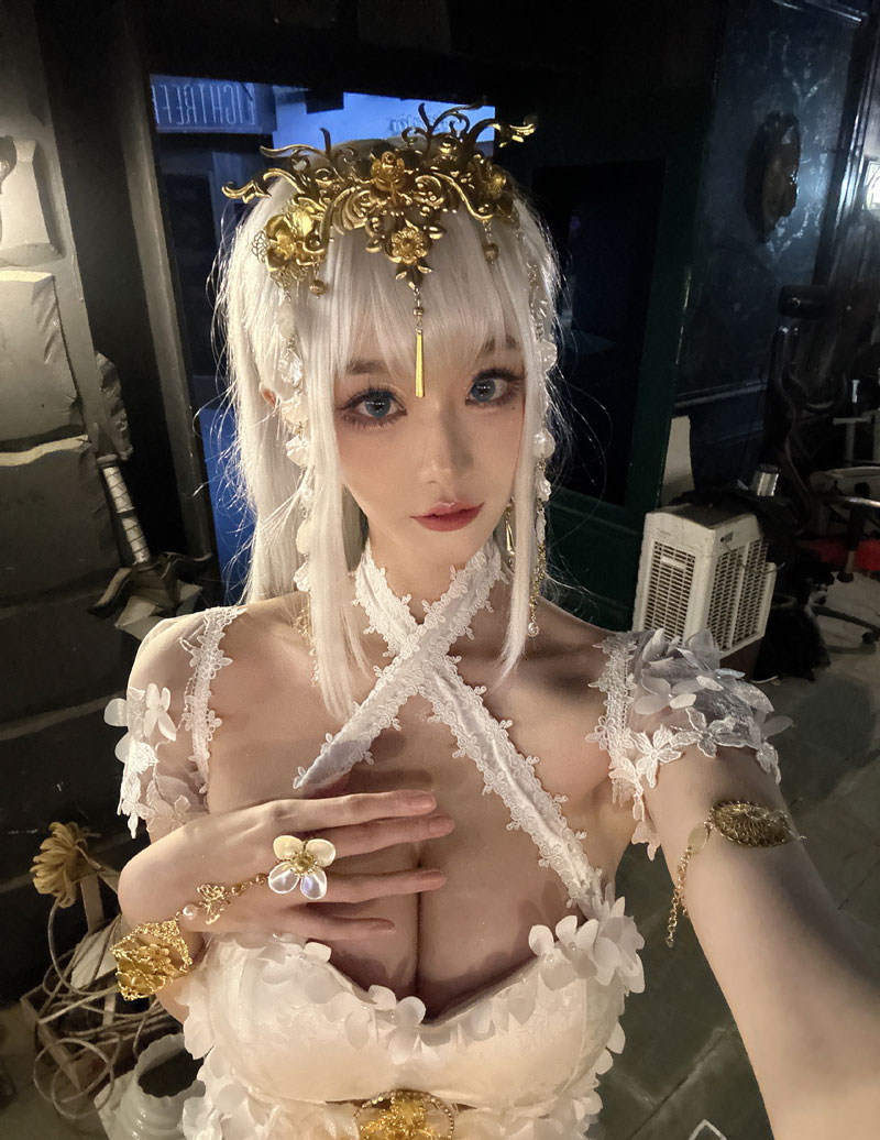 沧霁桔梗&露兒大魔王《碧蓝航线》埃姆登同人COSPLAY太美了