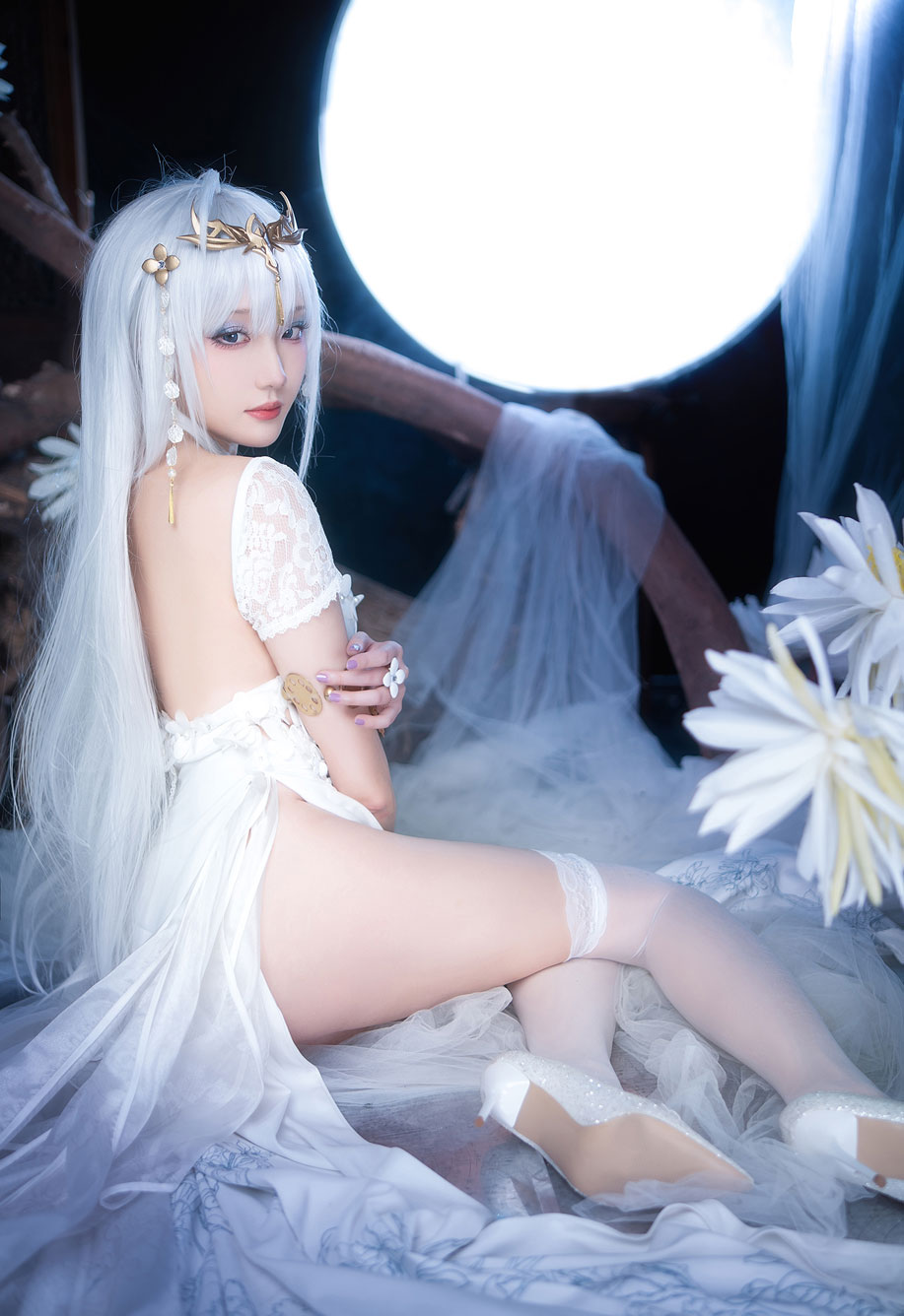 瓜希酱COS《碧蓝航线》埃姆登白色礼服美极了