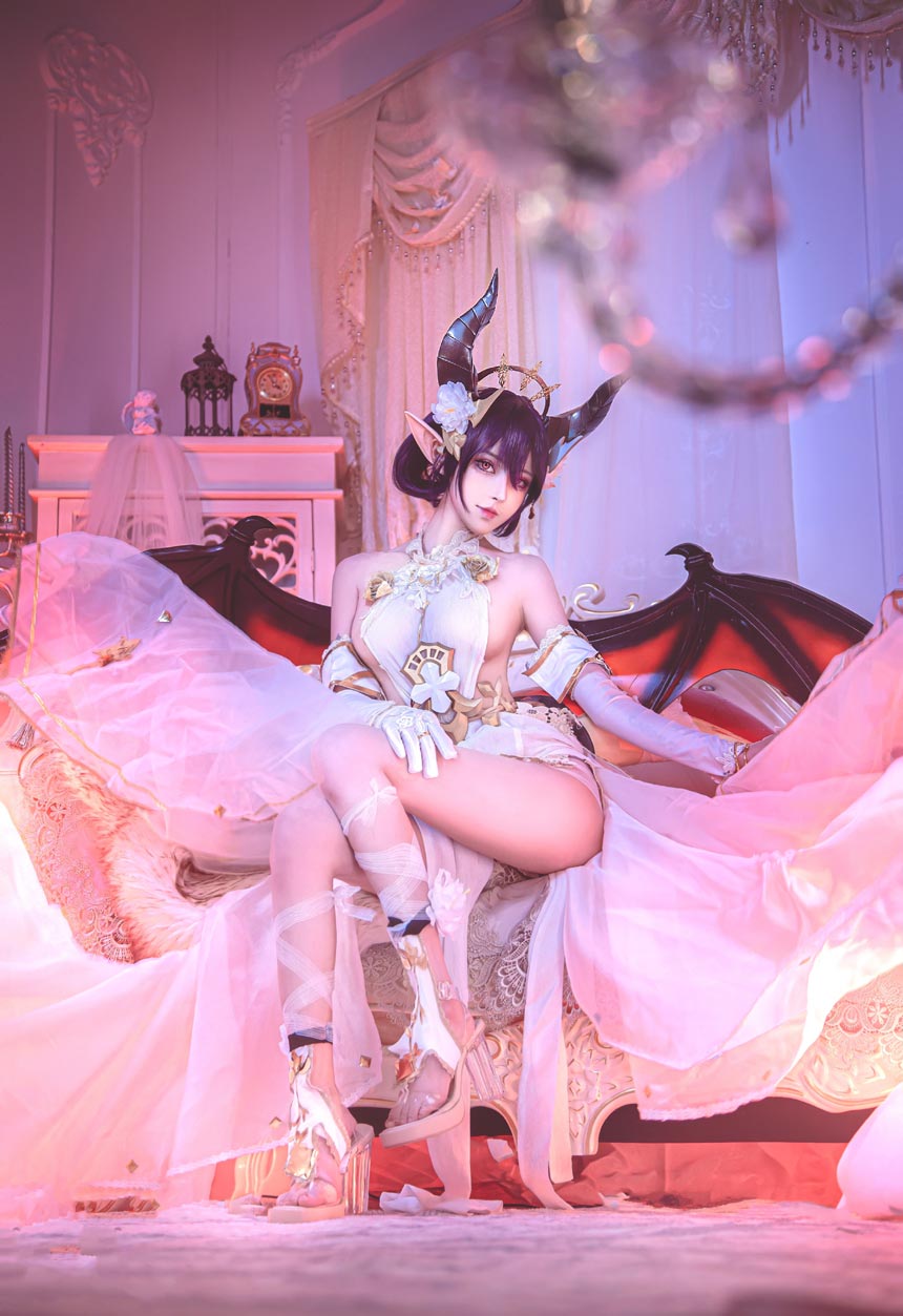 奶狮《碧蓝幻想》古蕾雅COS龙姬花嫁绝美