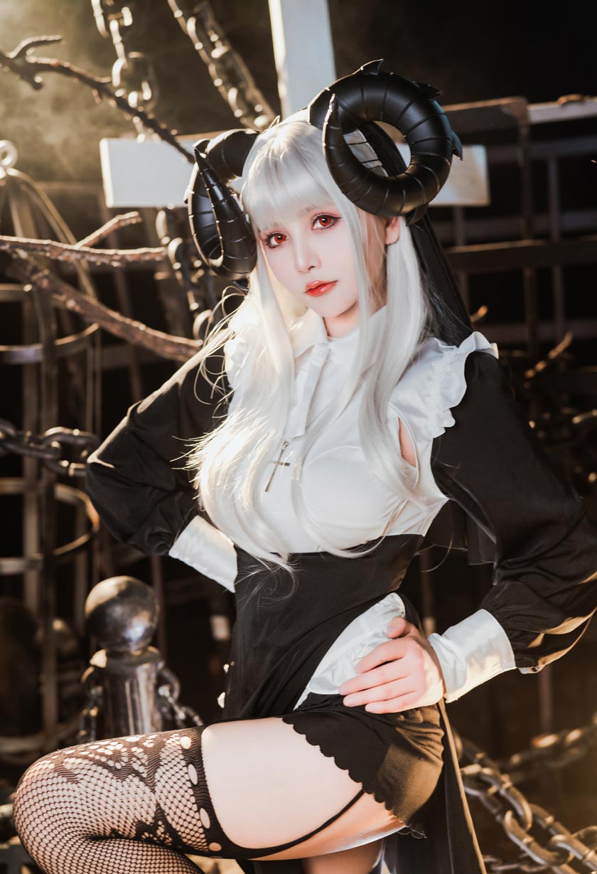 秋山AkII修女COSPLAY鉴赏